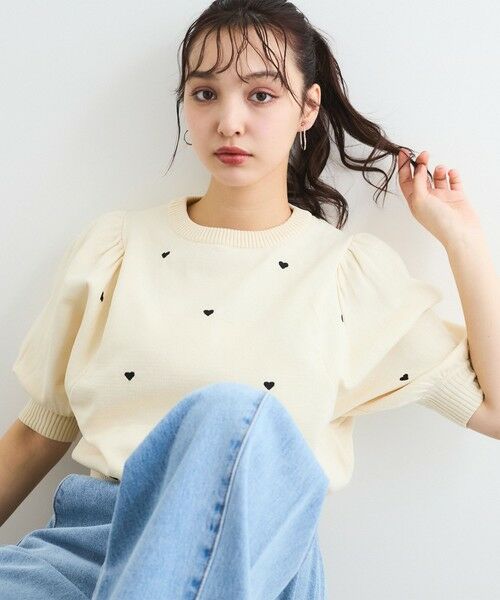 QUEENS COURT/クイーンズコート ハート柄ボリュームスリーブニットプルオーバー≪手洗い可能≫ オフホワイト M QUEENS COURT/クイーンズコート ハート柄ボリュームスリーブニットプルオーバー≪手洗い可能≫ オフホワイト M