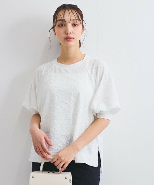 QUEENS COURT/クイーンズコート フラワーカットジャガードトップス≪手洗い可能≫ オフホワイト M QUEENS COURT/クイーンズコート フラワーカットジャガードトップス≪手洗い可能≫ オフホワイト M