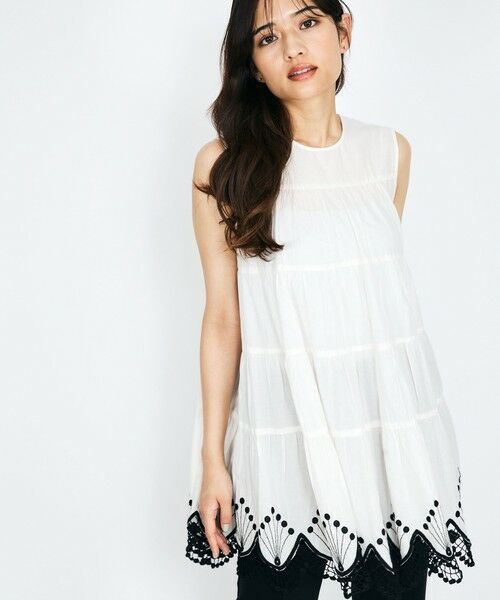 QUEENS COURT / クイーンズコート シャツ・ブラウス | スカラップ刺繍チュニックブラウス≪手洗い可能≫ | 詳細2