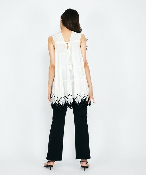 QUEENS COURT / クイーンズコート シャツ・ブラウス | スカラップ刺繍チュニックブラウス≪手洗い可能≫ | 詳細6