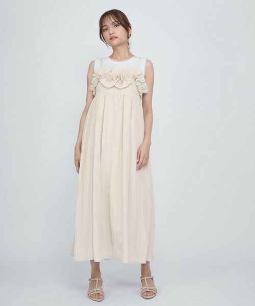QUEENS COURT/クイーンズコート フリルキャミワンピース≪手洗い可能≫ オフホワイト M QUEENS COURT/クイーンズコート フリルキャミワンピース≪手洗い可能≫ オフホワイト M