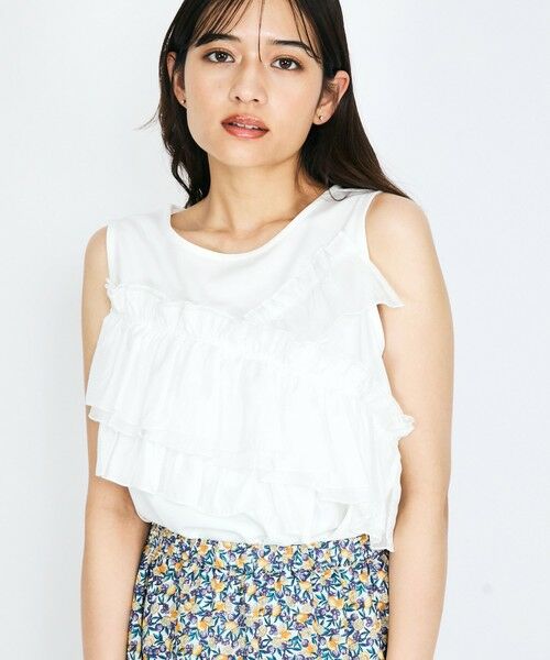 QUEENS COURT / クイーンズコート レースカラーフレンチスリーブブラウス≪洗濯機で洗える≫ レースカラーフレンチスリーブブラウス≪洗濯機で洗える