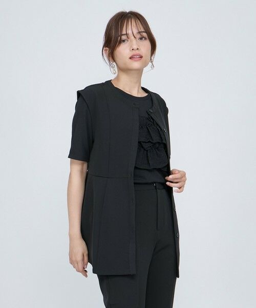 QUEENS COURT/クイーンズコート ノーカラーペプラムブラウスジレ≪セットアップ対応/手洗い可能≫ ブラック M QUEENS COURT/クイーンズコート ノーカラーペプラムブラウスジレ≪セットアップ対応/手洗い可能≫ ブラック M