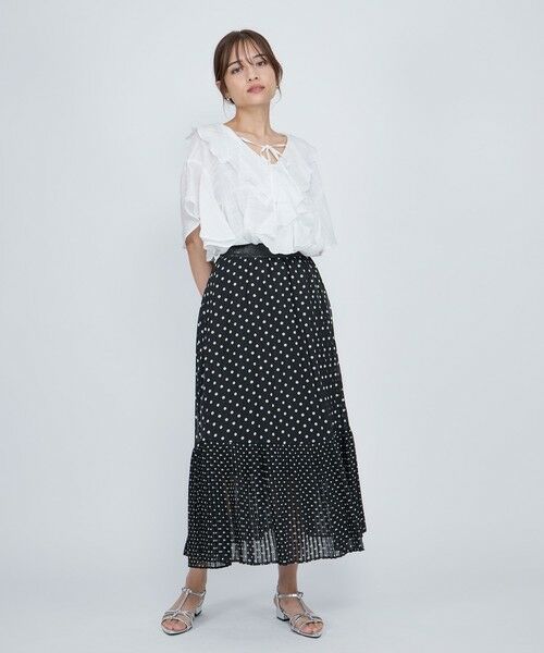 QUEENS COURT / クイーンズコート シャツ・ブラウス | シアーシャーリングラッフルブラウス≪洗濯機で洗える≫ | 詳細3