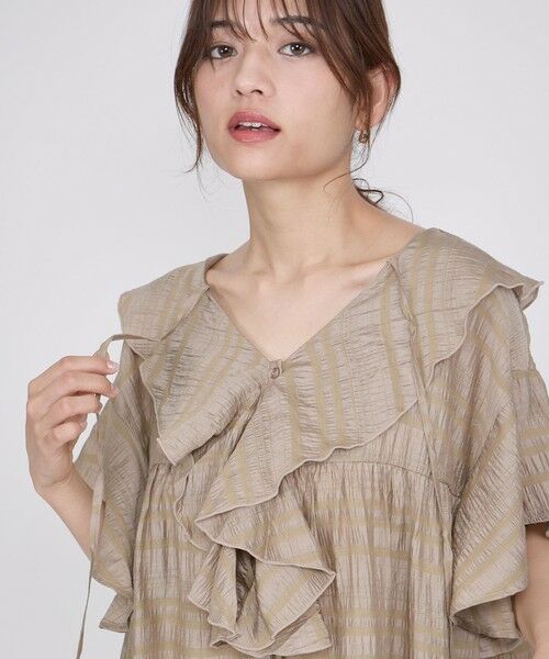 QUEENS COURT / クイーンズコート シャツ・ブラウス | シアーシャーリングラッフルブラウス≪洗濯機で洗える≫ | 詳細10