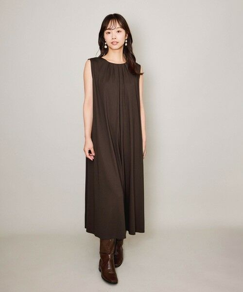 QUEENS COURT / クイーンズコート ロング・マキシ丈ワンピース | コンフォールポンチタックプリーツワンピース≪洗濯機で洗える≫ | 詳細4