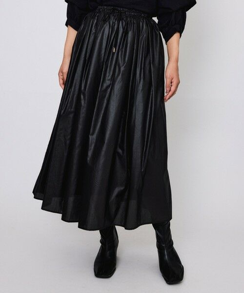 QUEENS COURT/クイーンズコート シアーレザー調フレアスカート≪手洗い可能≫ ブラック M QUEENS COURT/クイーンズコート シアーレザー調フレアスカート≪手洗い可能≫ ブラック M