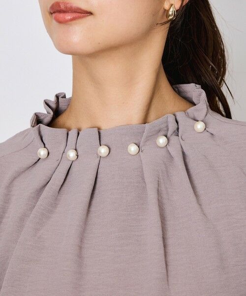 QUEENS COURT / クイーンズコート シャツ・ブラウス | スリーブ2WAYパールネックブラウス≪洗濯機で洗える≫ | 詳細8