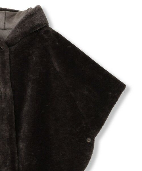 QUEENS COURT / クイーンズコート ダッフルコート | ショートファーボンディングケープコート | 詳細13