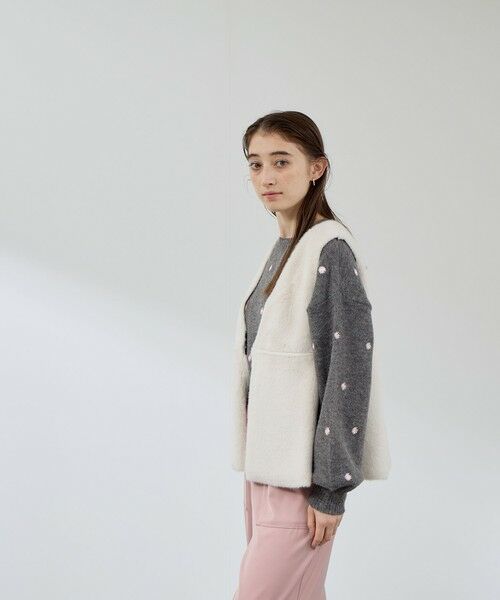 QUEENS COURT / クイーンズコート ダウンジャケット・ベスト | フェイクムートンファーペプラムジレ | 詳細4