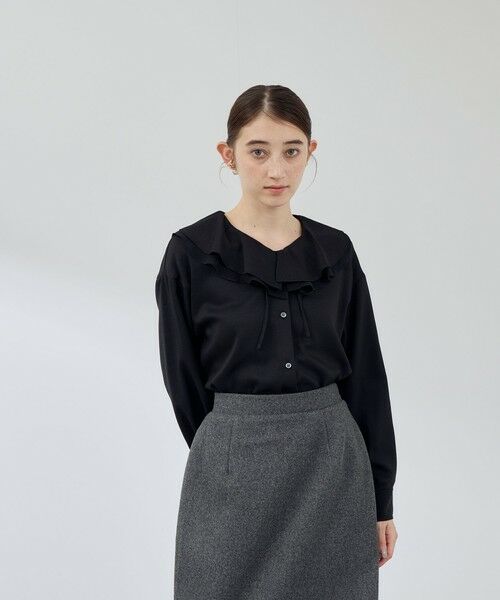 QUEENS COURT / クイーンズコート シャツ・ブラウス | ナチュラルストレッチフレアカラーブラウス≪手洗い可能≫ | 詳細1