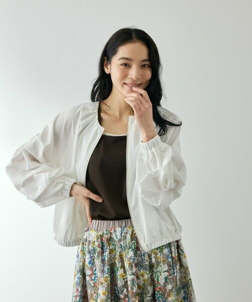 QUEENS COURT / クイーンズコート テーラードジャケット | ホイップスリーブノーカラーブルゾン（オフホワイト）