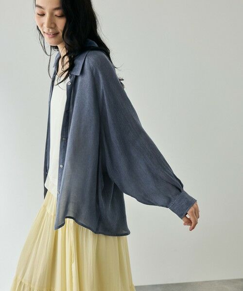 QUEENS COURT / クイーンズコート シャツ・ブラウス | レーヨンデニムドルマンブラウス（ネイビー）