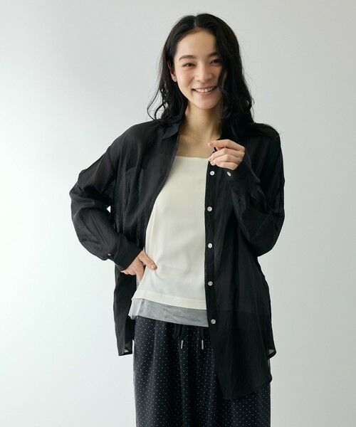 QUEENS COURT / クイーンズコート シャツ・ブラウス | リネニーヴェールステンカラーブラウス（ブラック）