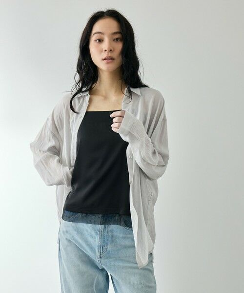 QUEENS COURT / クイーンズコート シャツ・ブラウス | リネニーヴェールステンカラーブラウス（ライトグレー）