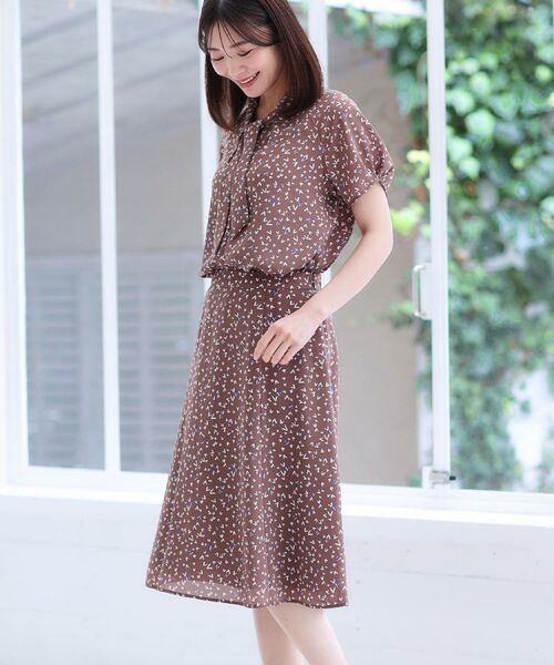 Reflect / リフレクト シャツ・ブラウス | 【マシンウォッシュ可／セットアップ可】ボウタイプリントブラウス | 詳細1