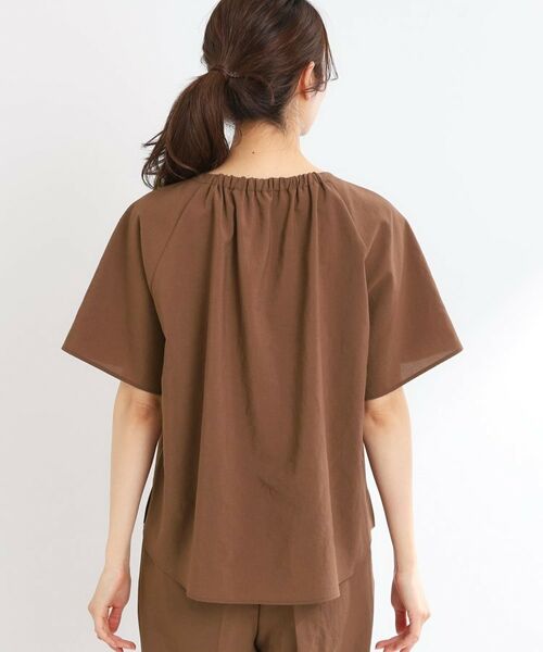 Reflect / リフレクト シャツ・ブラウス | 【マシンウォッシュ可／セットアップ可／通勤におすすめ】ネックギャザータックブラウス | 詳細17