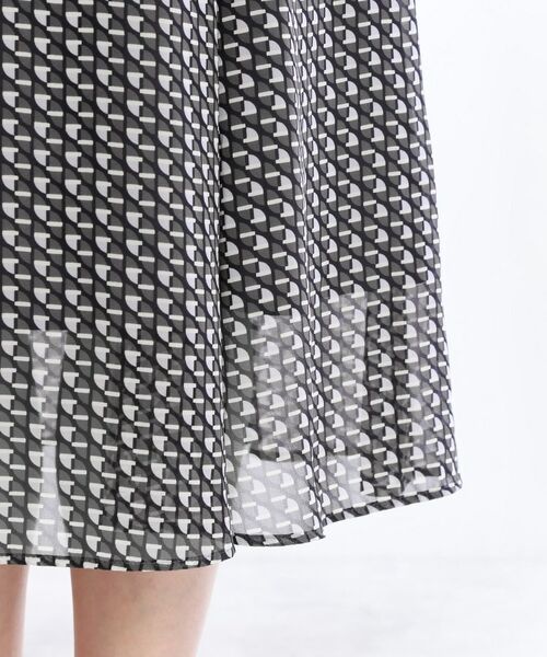 Reflect / リフレクト ロング・マキシ丈スカート | 【WEB先行カラーあり/マシンウォッシュ可/ウエスト総ゴム】コツキ幾何柄ロングスカート | 詳細25