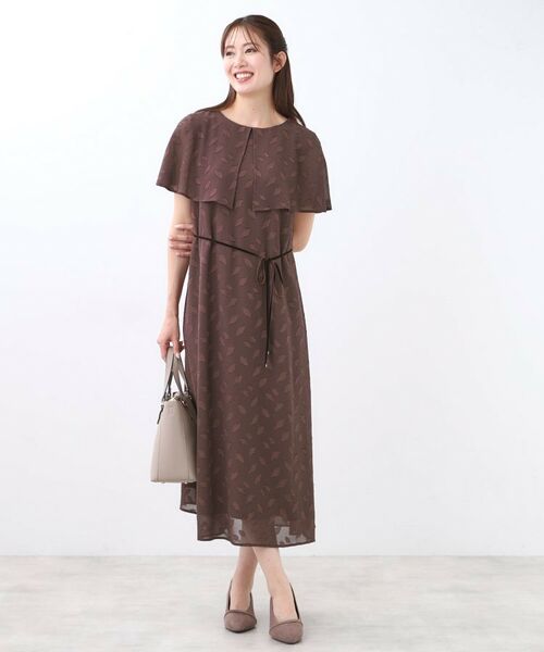 Reflect / リフレクト ロング・マキシ丈ワンピース | 【撥水/二の腕カバー/付属リボン付き】ケープデザインノースリーブワンピース | 詳細10