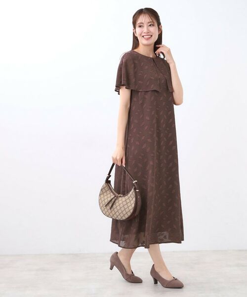 Reflect / リフレクト ロング・マキシ丈ワンピース | 【撥水/二の腕カバー/付属リボン付き】ケープデザインノースリーブワンピース | 詳細11