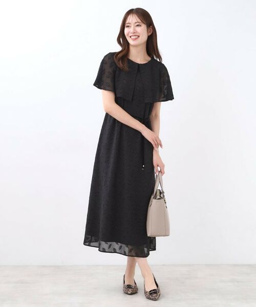 Reflect / リフレクト ロング・マキシ丈ワンピース | 【撥水/二の腕カバー/付属リボン付き】ケープデザインノースリーブワンピース | 詳細7