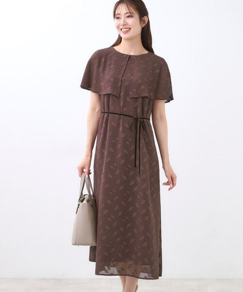 Reflect / リフレクト ロング・マキシ丈ワンピース | 【撥水/二の腕カバー/付属リボン付き】ケープデザインノースリーブワンピース | 詳細9