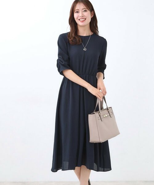 Reflect / リフレクト ロング・マキシ丈ワンピース | 【吸水速乾/防しわ】シルキープリーツワンピース | 詳細9