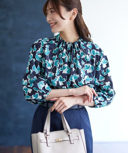 Reflect / リフレクト シャツ・ブラウス | 【ジャケットのインナーにおすすめ◎】花柄タックデザインブブラウス | 詳細6