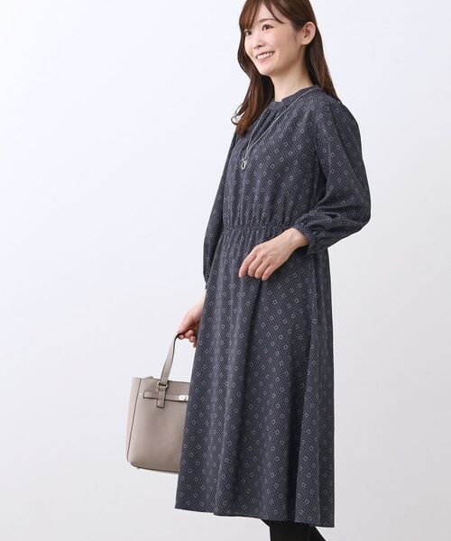 Reflect / リフレクト ロング・マキシ丈ワンピース | 【きちんと見え/通勤/セレモニーにおすすめ◎】ドット×ダイヤ柄ワンピース | 詳細9