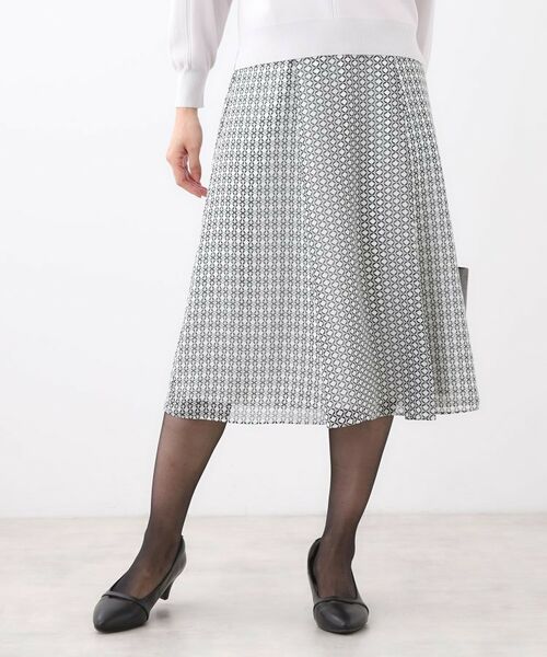 Reflect / リフレクト スカート | 【きちんと見え/セットアップ可/通勤におすすめ◎】フレアプリントスカート(アイボリー(104))