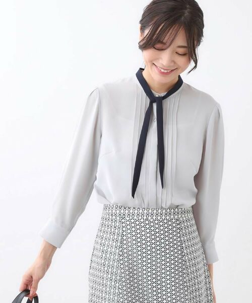 Reflect / リフレクト シャツ・ブラウス | 【配色ボウタイ付き】八分袖ジョーゼットブラウス(ライトグレー(011))