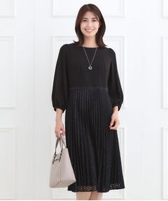 Reflect / リフレクト ミニ丈・ひざ丈ワンピース | 【フォーマル／入卒／一枚で着映え◎】シフォン×幾何柄レースプリーツワンピース