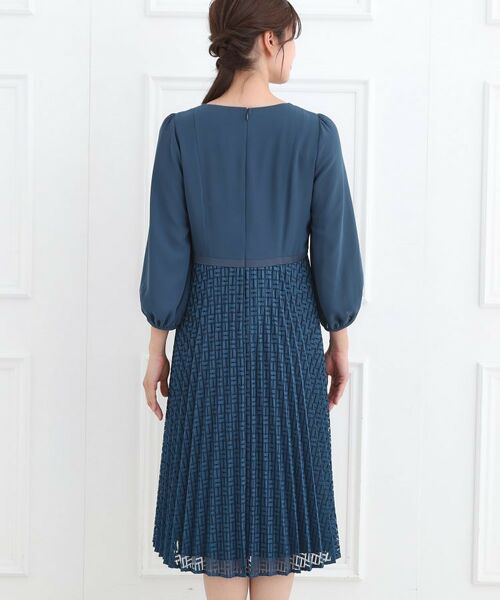 Reflect / リフレクト ミニ丈・ひざ丈ワンピース | 【フォーマル/入卒/一枚で着映え◎】シフォン×幾何柄レースプリーツワンピース | 詳細18