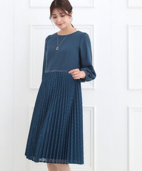 Reflect / リフレクト ミニ丈・ひざ丈ワンピース | 【フォーマル/入卒/一枚で着映え◎】シフォン×幾何柄レースプリーツワンピース | 詳細7