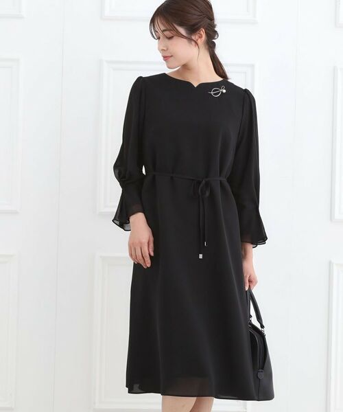 Reflect/リフレクト 【フォーマル/入卒/付属リボン付き】スリーブデザインジョーゼットワンピース ブラック(019) 15(3L) Reflect/リフレクト 【フォーマル/入卒/付属リボン付き】スリーブデザインジョーゼットワンピース ブラック(019) 15(3L)