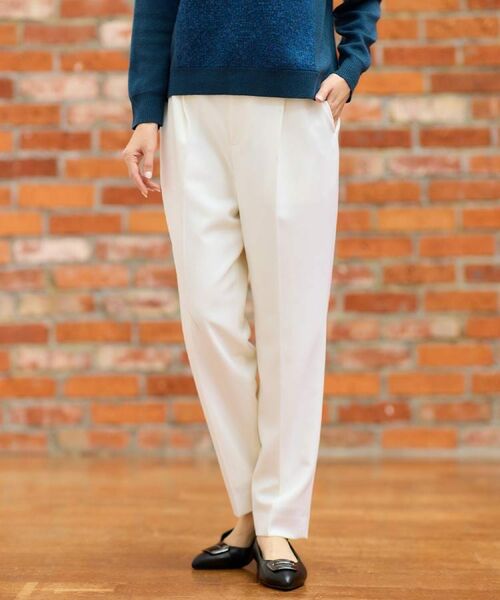 Reflect / リフレクト パンツ | 【腰周りすっきり◎】センタープレス入りテーパードパンツ(オフホワイト(003))