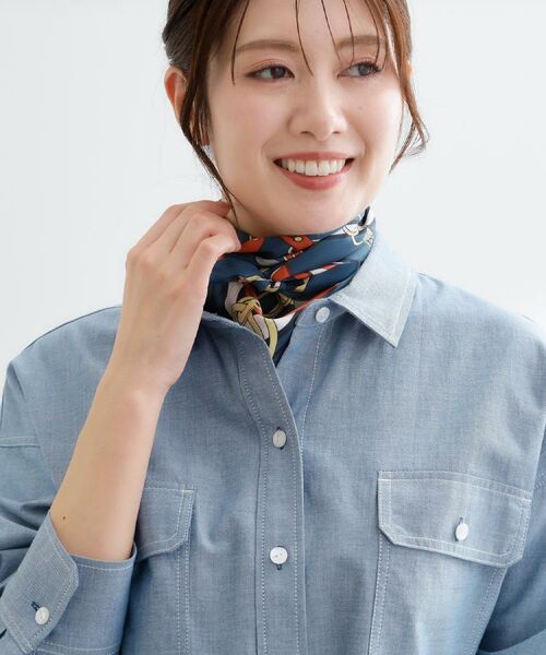 Reflect / リフレクト マフラー・ショール・スヌード・ストール | チェーンデザインスクエアスカーフ（ネイビー(294)）