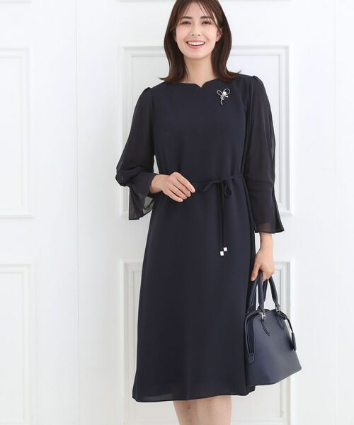 Reflect / リフレクト ミニ丈・ひざ丈ワンピース | 【フォーマル/入卒/付属リボン付き】スリーブデザインジョーゼットワンピース(ネイビー(094))