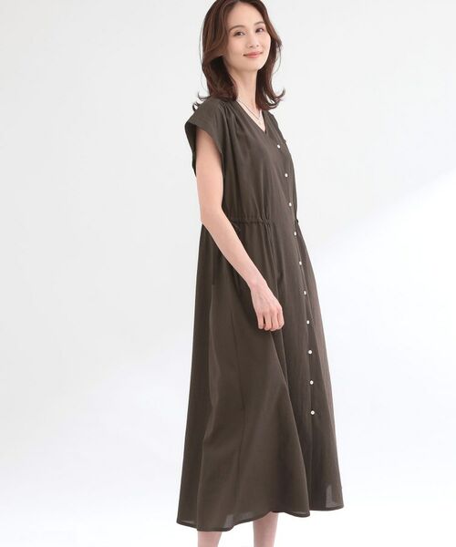 Reflect / リフレクト ロング・マキシ丈ワンピース | 【通気性あり／涼しい／マシンウォッシャブル】フロントボタンワンピース（ブラウン(043)）