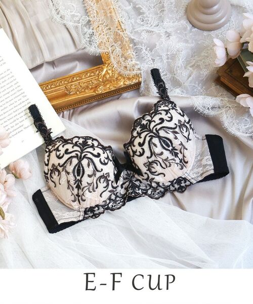 Risa Magli/リサマリ ジュア ブラジャー(E-F)<サイドシェイプ> ブラック(019) 51(E65) Risa Magli/リサマリ ジュア ブラジャー(E-F)<サイドシェイプ> ブラック(019) 51(E65)