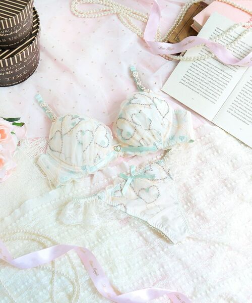 Risa Magli / リサマリ ブラ | ジアン ブラジャー（E-F）＜リサマリ ミラクル谷間ブラ＞ | 詳細24