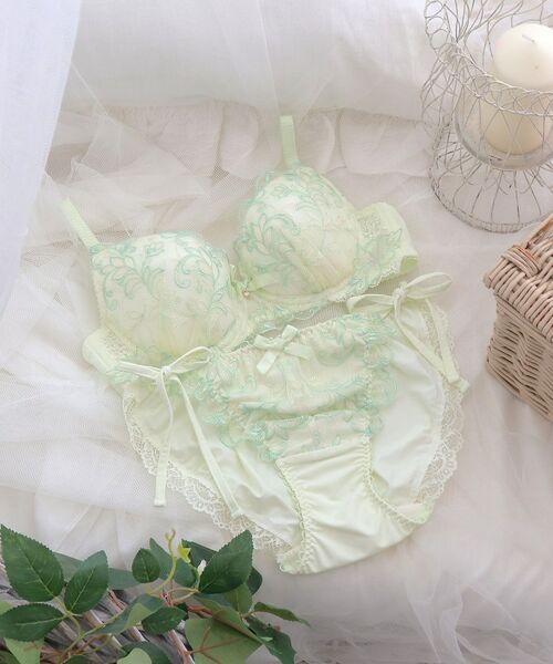 Risa Magli / リサマリ ブラ | イリーナ ブラジャー（E-F）＜サイドシェイプ＞ | 詳細26