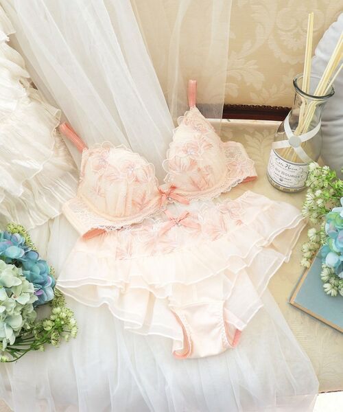 Risa Magli / リサマリ ブラ | ナーラ ブラジャー（B-D）＜リサマリ ミラクル谷間ブラ＞ | 詳細24