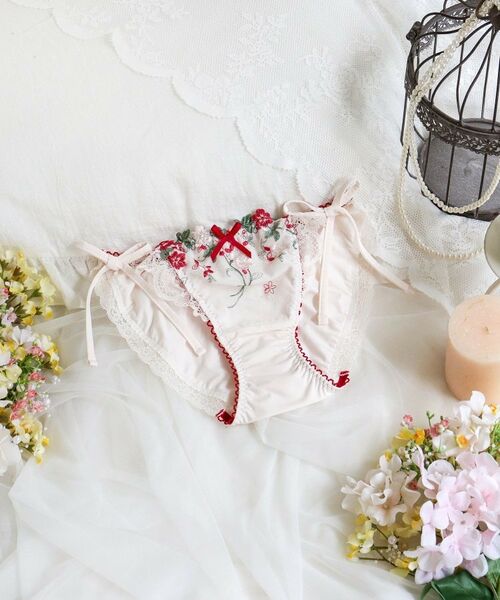 Risa Magli/リサマリ ナヨン リボンショーツ レッド(061) 03(L) Risa Magli/リサマリ ナヨン リボンショーツ レッド(061) 03(L)