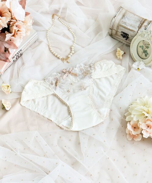 Risa Magli/リサマリ ピア サニタリー クリーム(054) 03(L)