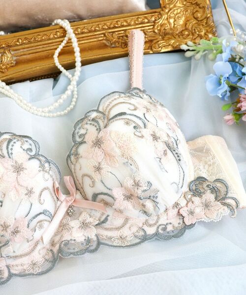 Risa Magli / リサマリ ブラ | アイシャ ブラジャー （D-F） ＜サイドシェイプ＞ | 詳細7