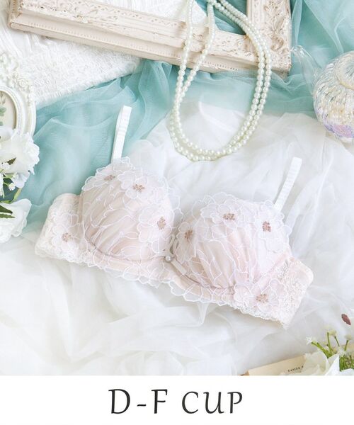 Risa Magli/リサマリ スティーナ ブラジャー (D-F) <N Make Type> ホワイト(001) 54(E80) Risa Magli/リサマリ スティーナ ブラジャー (D-F) <N Make Type> ホワイト(001) 54(E80)