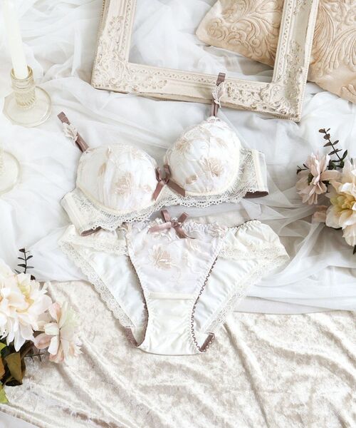 Risa Magli / リサマリ ブラ | エレノア ブラジャー (B-C) <スウィートリッチ> | 詳細23