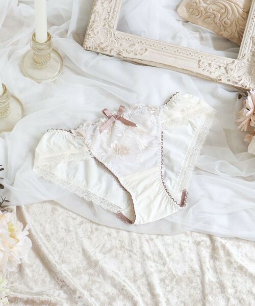 Risa Magli/T} GmA m[}V[c AC{[(004) 02(M)