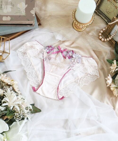 Risa Magli/リサマリ ヴァネッサ ノーマルショーツ ピンク(071) 02(M) Risa Magli/リサマリ ヴァネッサ ノーマルショーツ ピンク(071) 02(M)